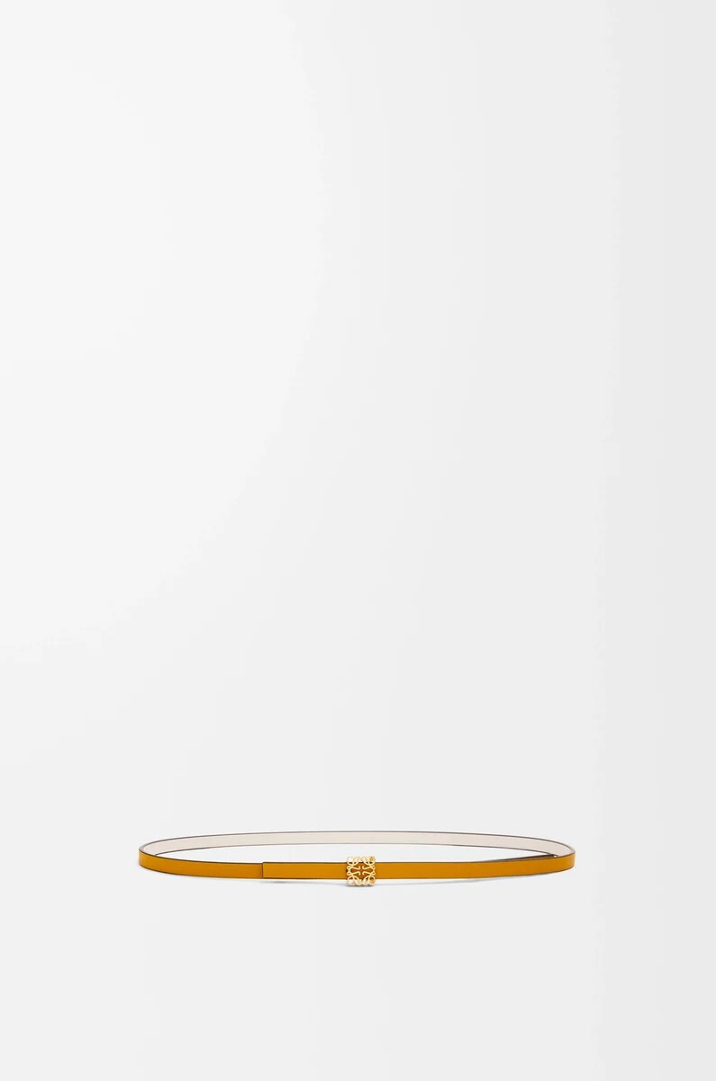 wendbarer anagram-würfelgürtel aus glattem kalbsleder in den farben soft whitesunflowergold