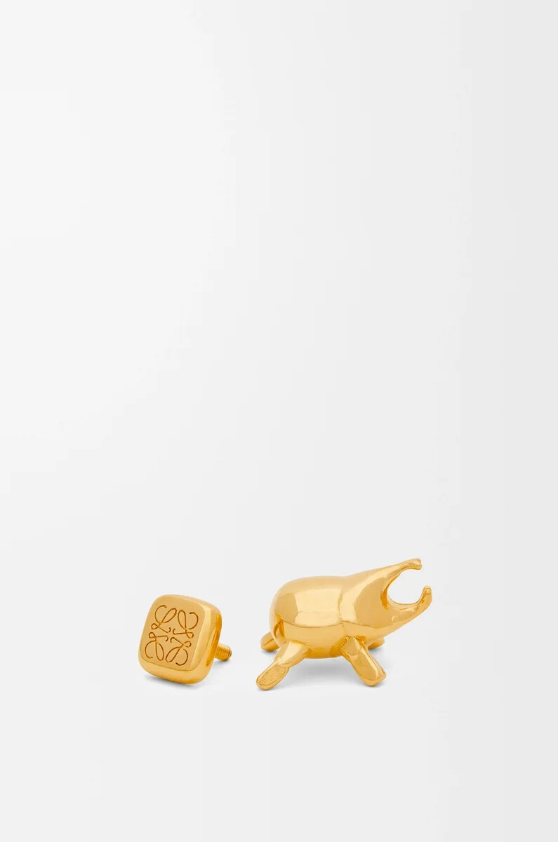 käferbrosche aus messing gold