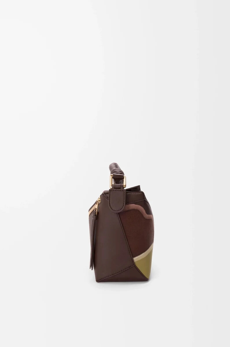 kleine puzzle edge landscape tasche aus nappa-kalbsleder schokoladenbraunhellmoos