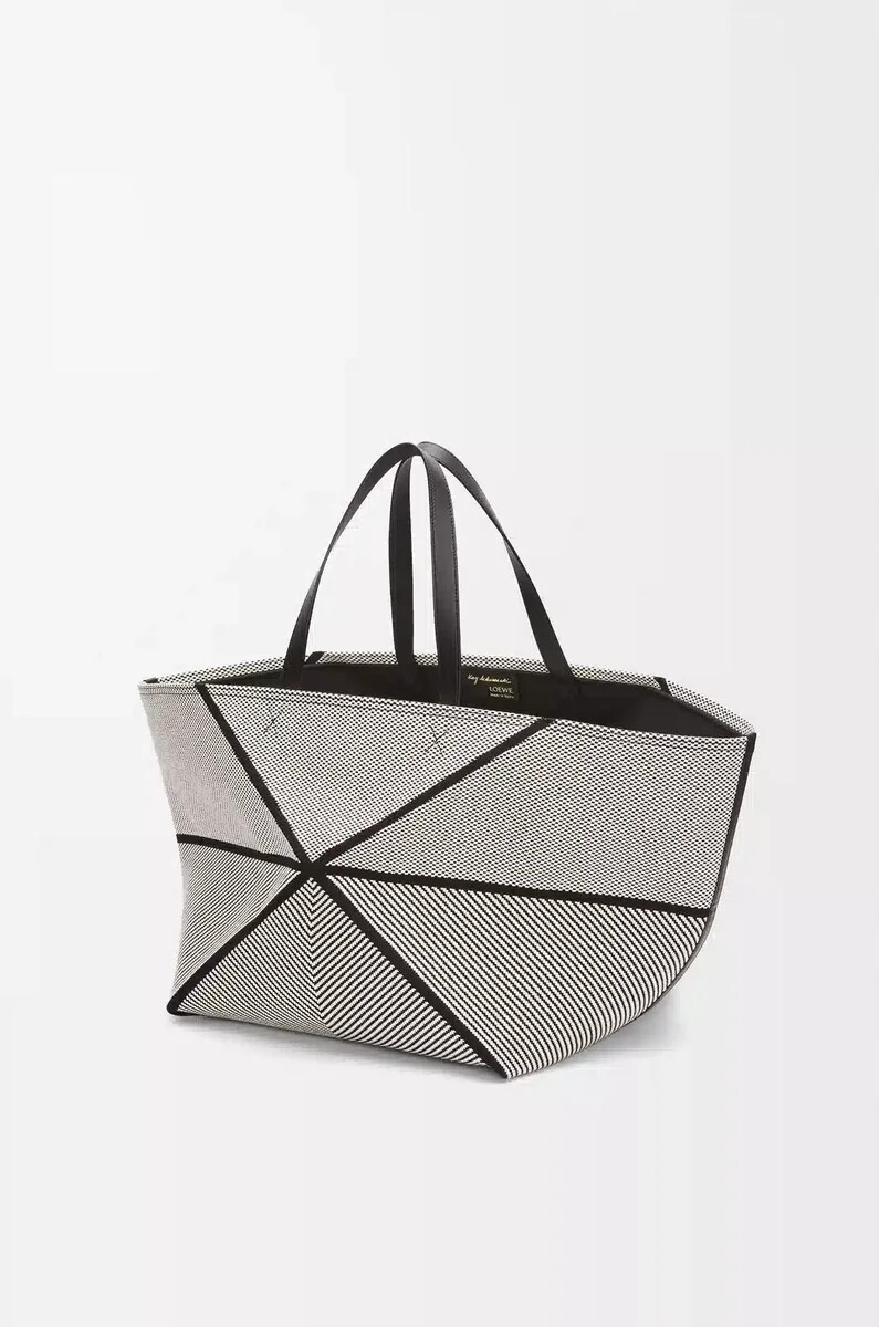 xxl puzzle fold tote aus canvas-jacquard und kalbsleder naturschwarz
