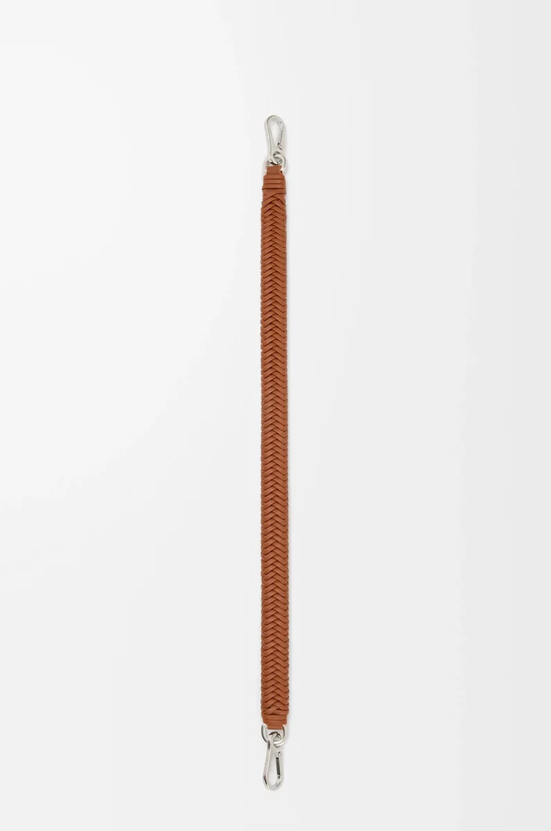 arrow kurzriementasche aus klassischem kalbsleder mit eichhörnchenmuster