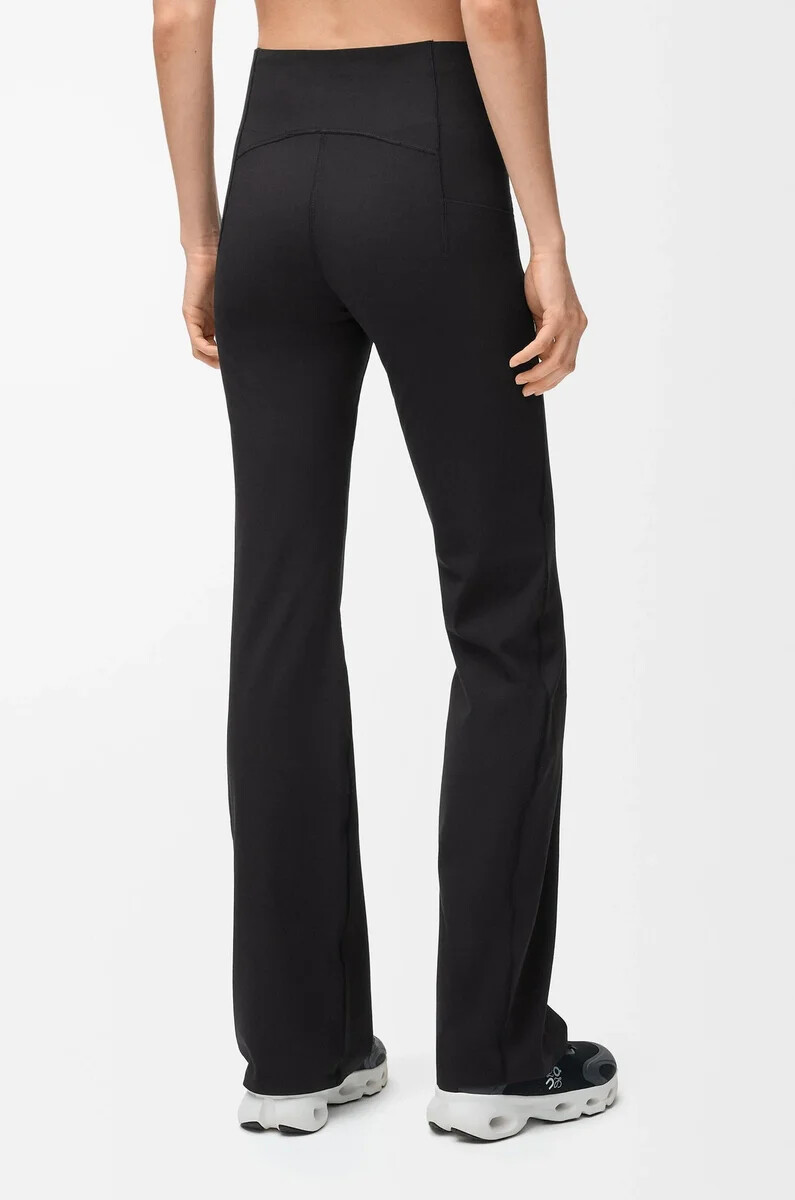 weiche bootcut-hose aus technischem jersey schwarz