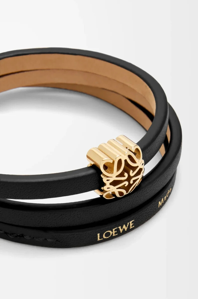anagram bombé twist-armband aus schwarzem kalbsleder