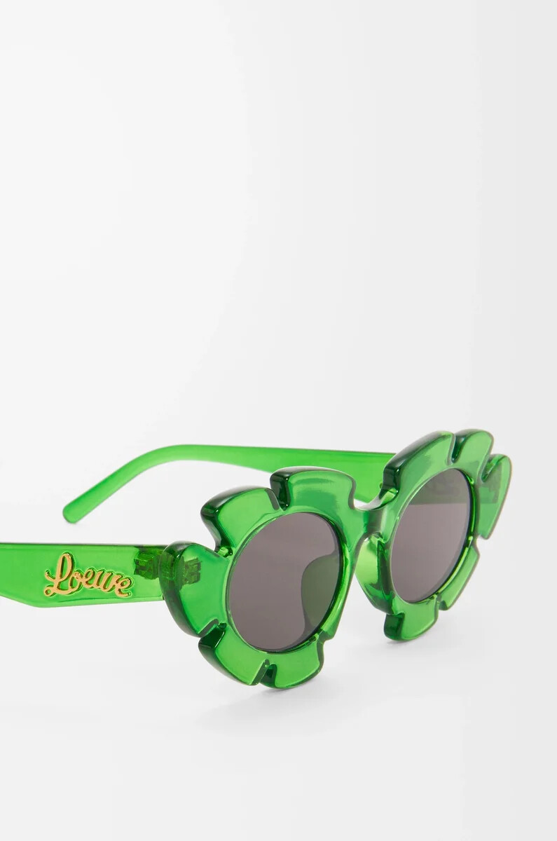 transparente grüne sonnenbrille mit blumenmuster