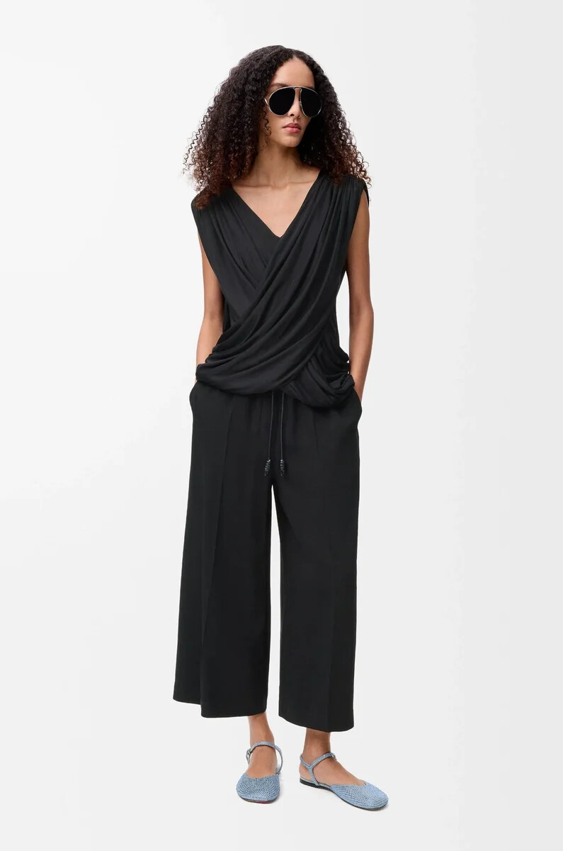 schwarze knöchellange hose aus stretch-viskose