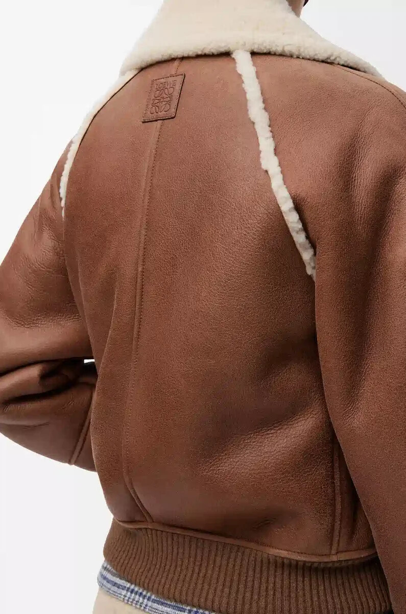 bomberjacke aus shearling braun