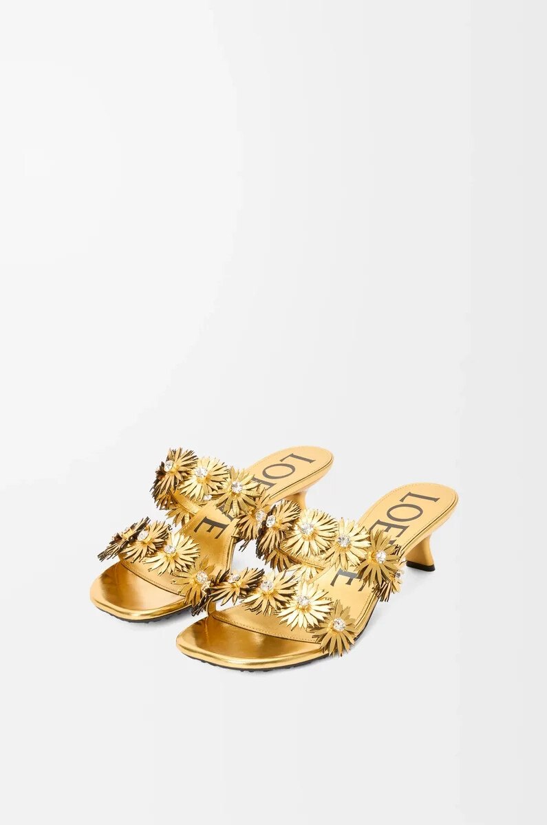 petal flower sandale aus kalbsleder und kristallen in gold