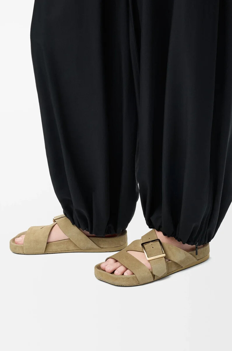 ease buckle schieber aus wildleder sahara