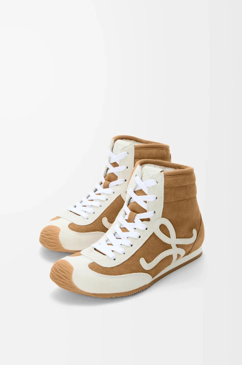 ballet runner 2.0 high-top-sneaker aus wildleder und lammfell farbe hellbraunweiß