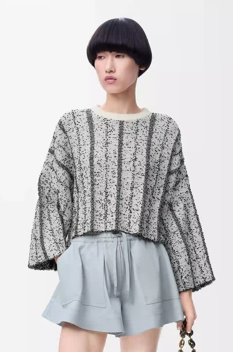pullover aus wolle weißschwarz