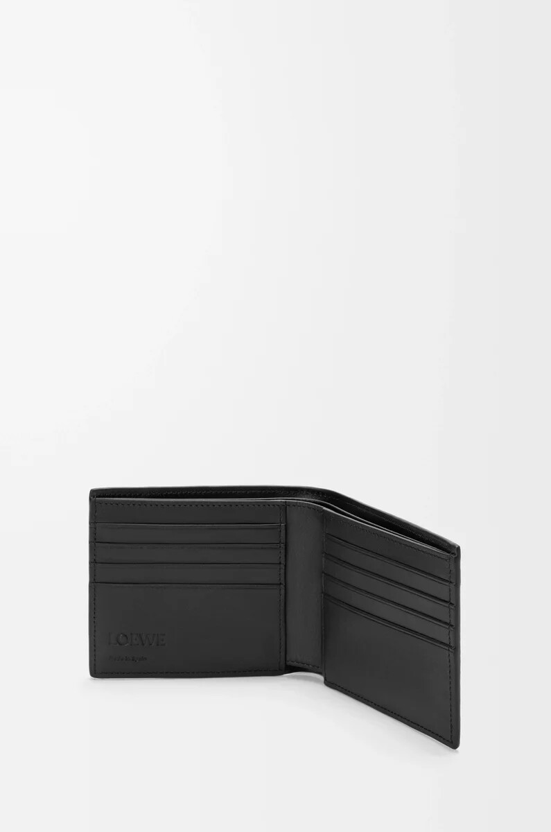 puzzle-bifold-geldbörse aus geschmeidigem genarbtem kalbsleder schwarz