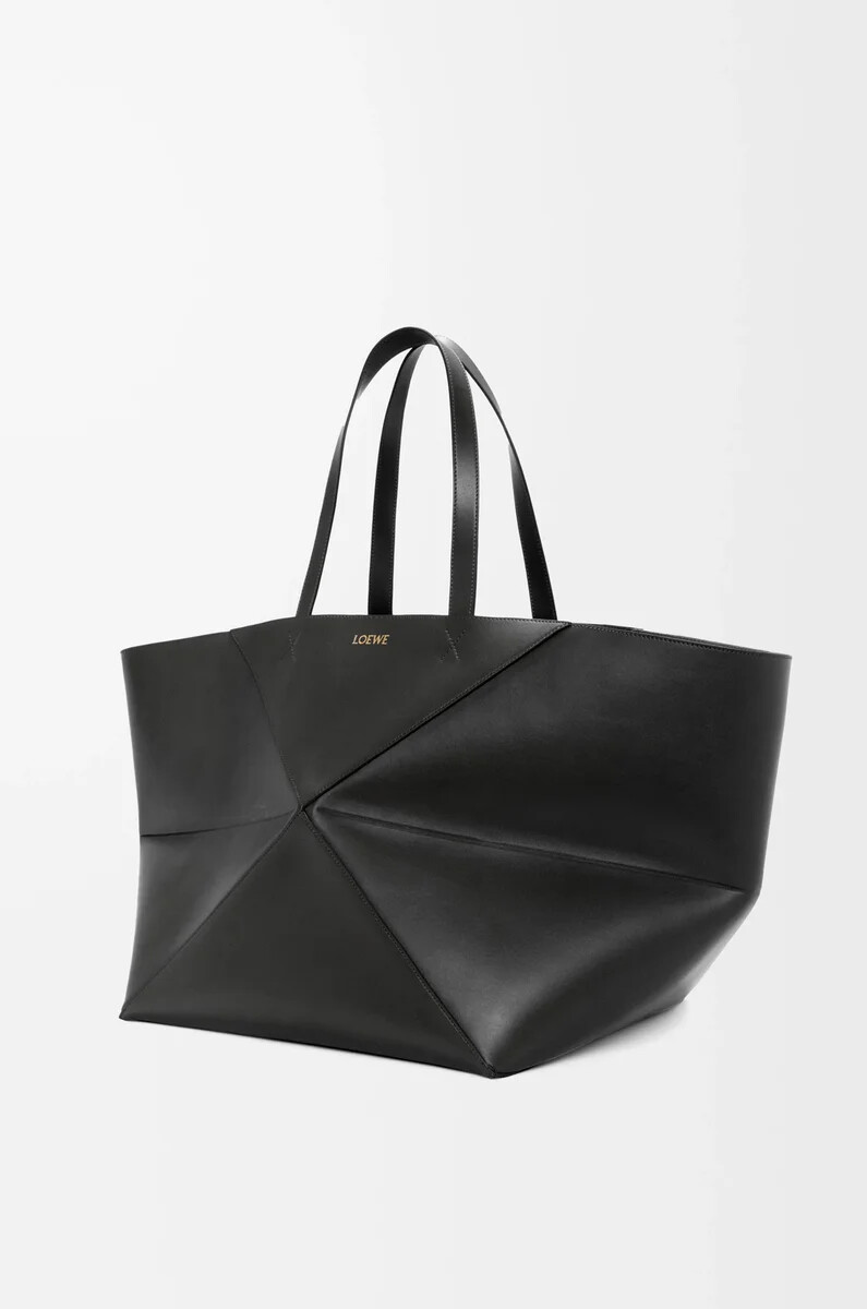 xxl puzzle fold tote aus glänzendem kalbsleder schwarz