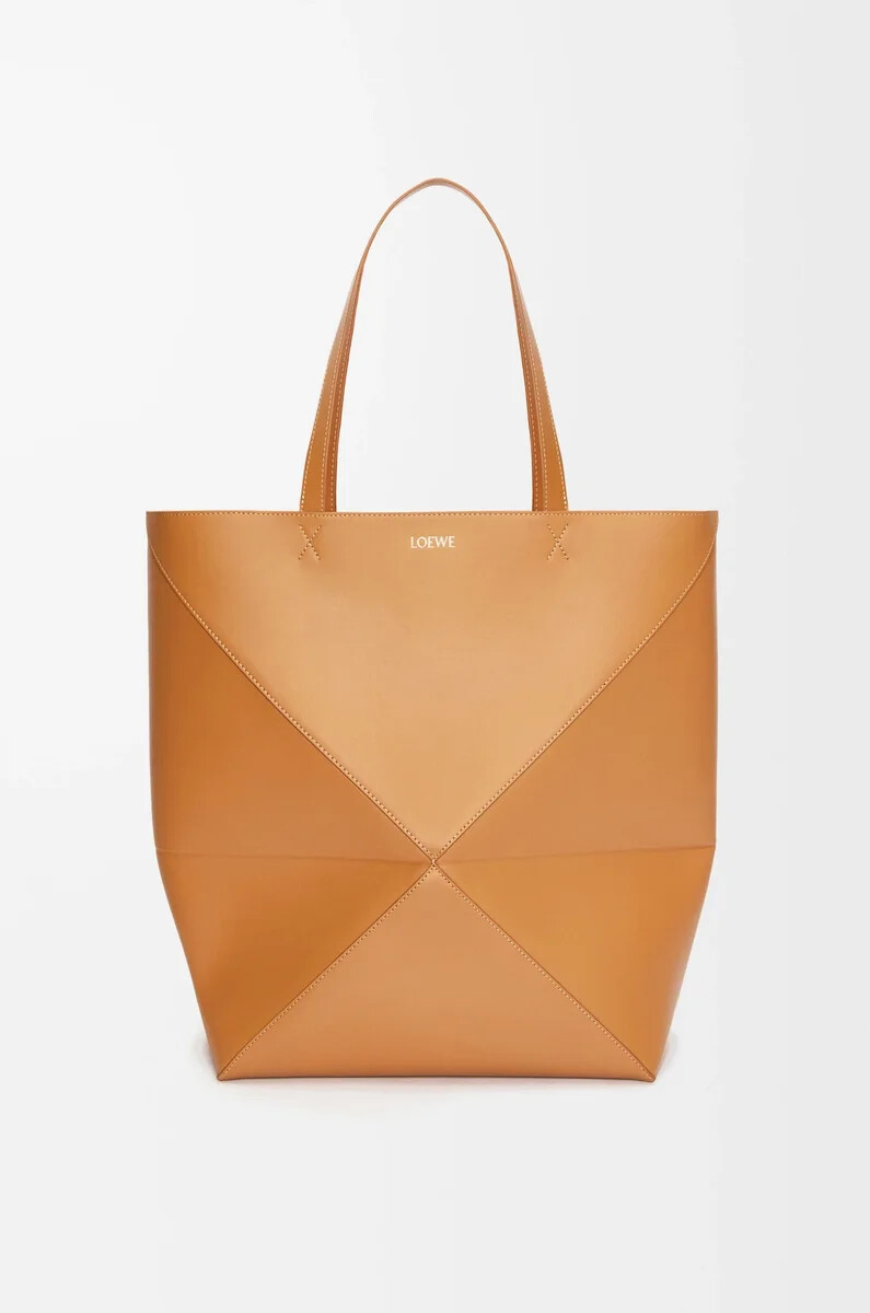 xl puzzle fold tote aus glänzendem kalbsleder farbe warm desert