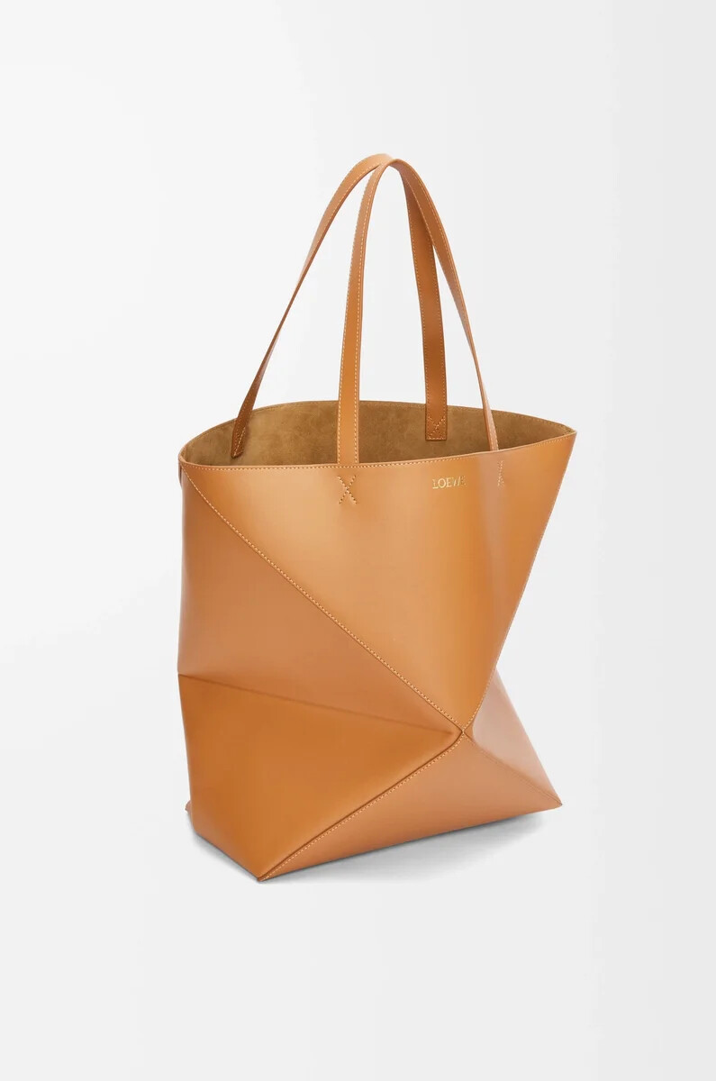 xl puzzle fold tote aus glänzendem kalbsleder farbe warm desert