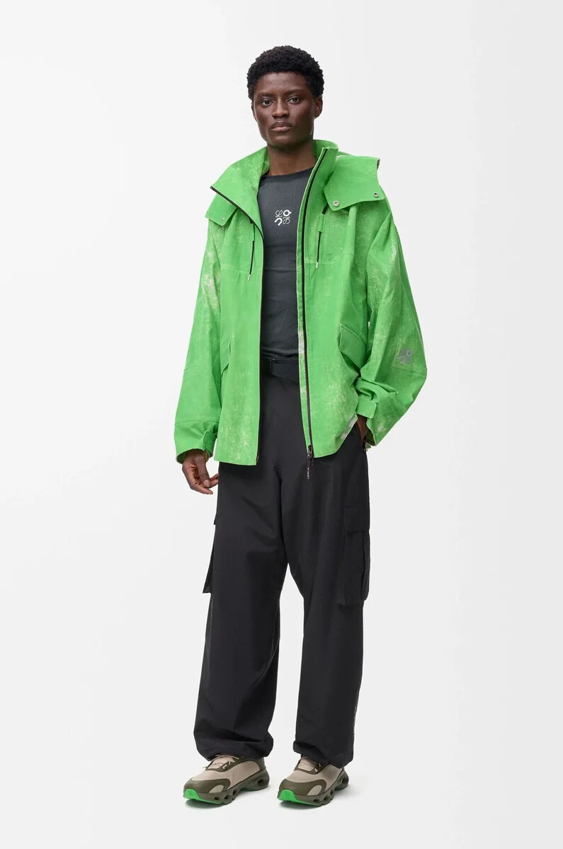 jacke aus beflocktem funktionsmaterial grün
