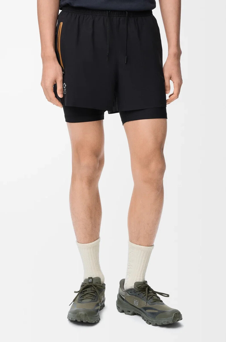 performance-shorts aus technischem obermaterial schwarz