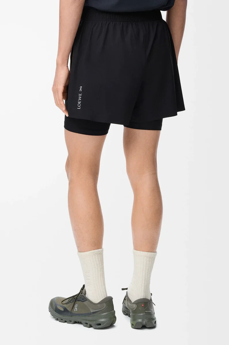 performance-shorts aus technischem obermaterial schwarz