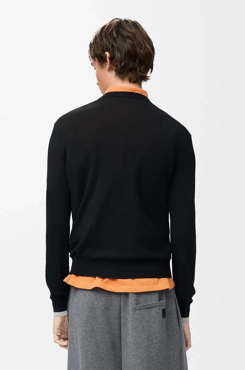 pullover aus wolle schwarzgrau