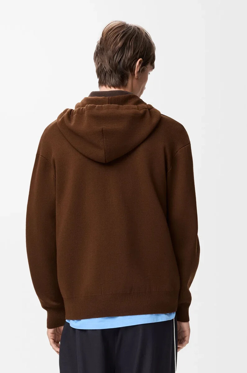 kapuzenpullover mit reißverschluss aus brauner wolle